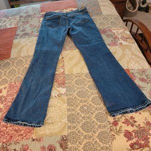 Levi's Women's 515 Bootcut Jeans 10M